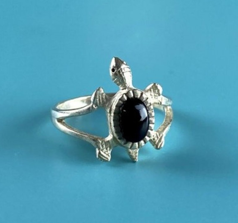925 Sterling Silver Black Onyx "Turtle" Ring Size 5.5